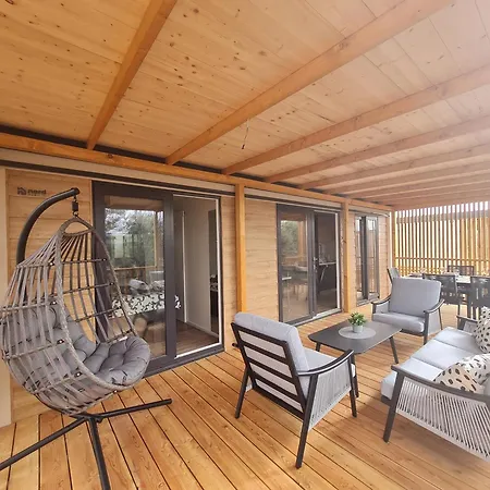 Hidden Gem Of Croatian Dalmatia, Mobile Klara Apartmán