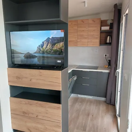 Hidden Gem Of Croatian Dalmatia, Mobile Klara Apartment *