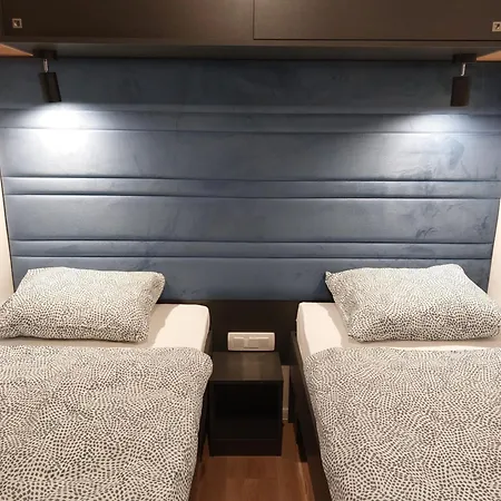 Hidden Gem Of Croatian Dalmatia, Mobile Klara Apartment *